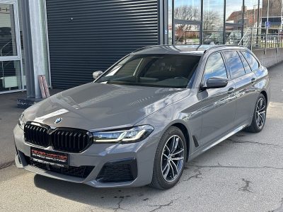 BMW 520d Touring Aut. / M-Paket / Live Cockpit / LED / Memory bei Meyer-Hafner in 