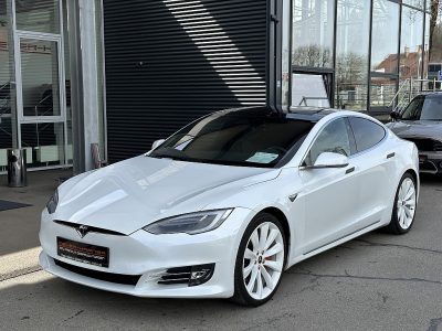 Tesla Model S 100D (mit Batterie) bei Meyer-Hafner in 